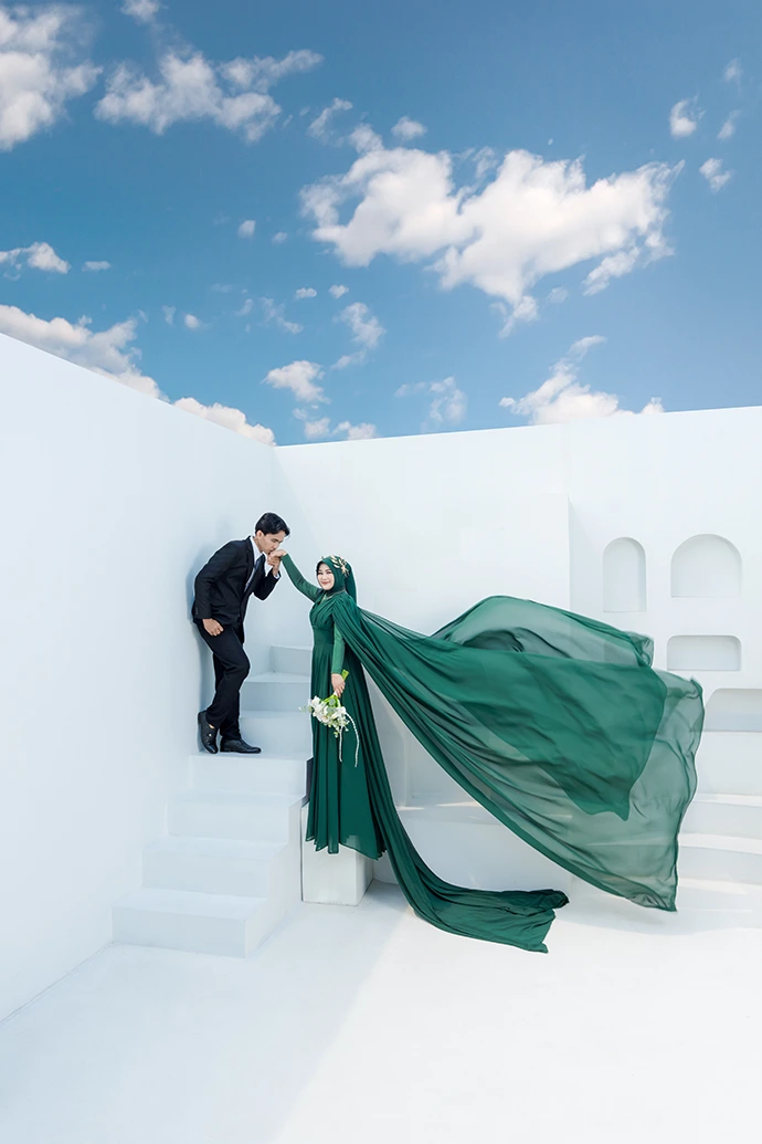 Foto Preweeding Rooftop gaun Hijau