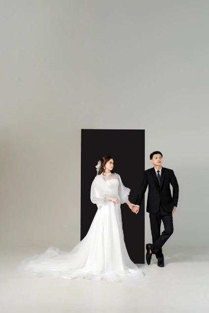 Foto Prewedding indoor Gaun
