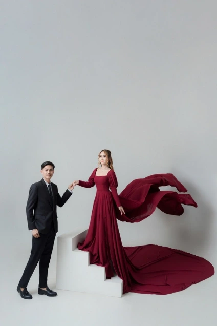 Foto Prewedding gaun warna Merah di cikarang