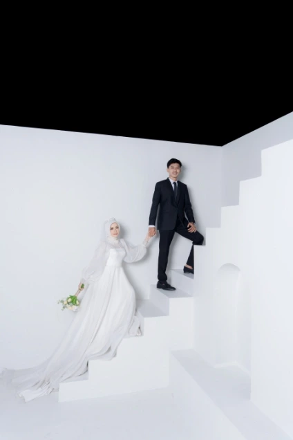 foto prewedding rooftop di jakarata | golden studio