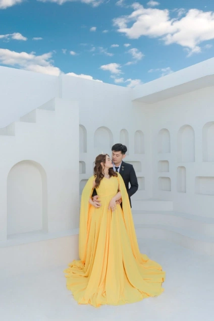 foto prewedding rooftop terlengkap di cikarang | golden studio