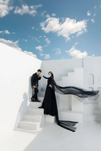 foto prewedding rooftop terdekat di cikarang | golden studio